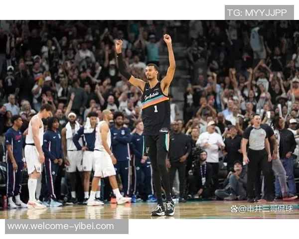 马刺展现惊人韧性逆转19分创赛季新高再度演绎逆转传奇