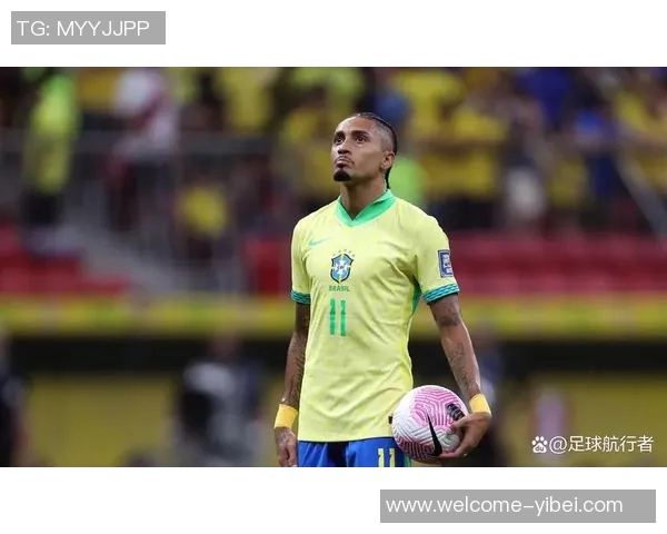 拉菲尼亚谈与莱万初识经历：从怪异到习惯的转变之路